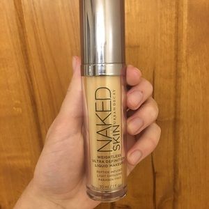 Urban Decay naked skin foundation